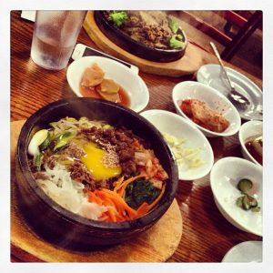 THIS DJ loves eating Korean after the party! Here's Han Bat's famous bimbimbap!